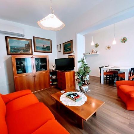 Casa Isma Apartment Чечина Екстериор снимка